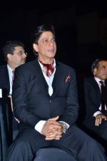 Shahrukh Khan at NDTV Profit Business Leadership Award in Taj Land_s End on 7th Jan 2012 (37).JPG